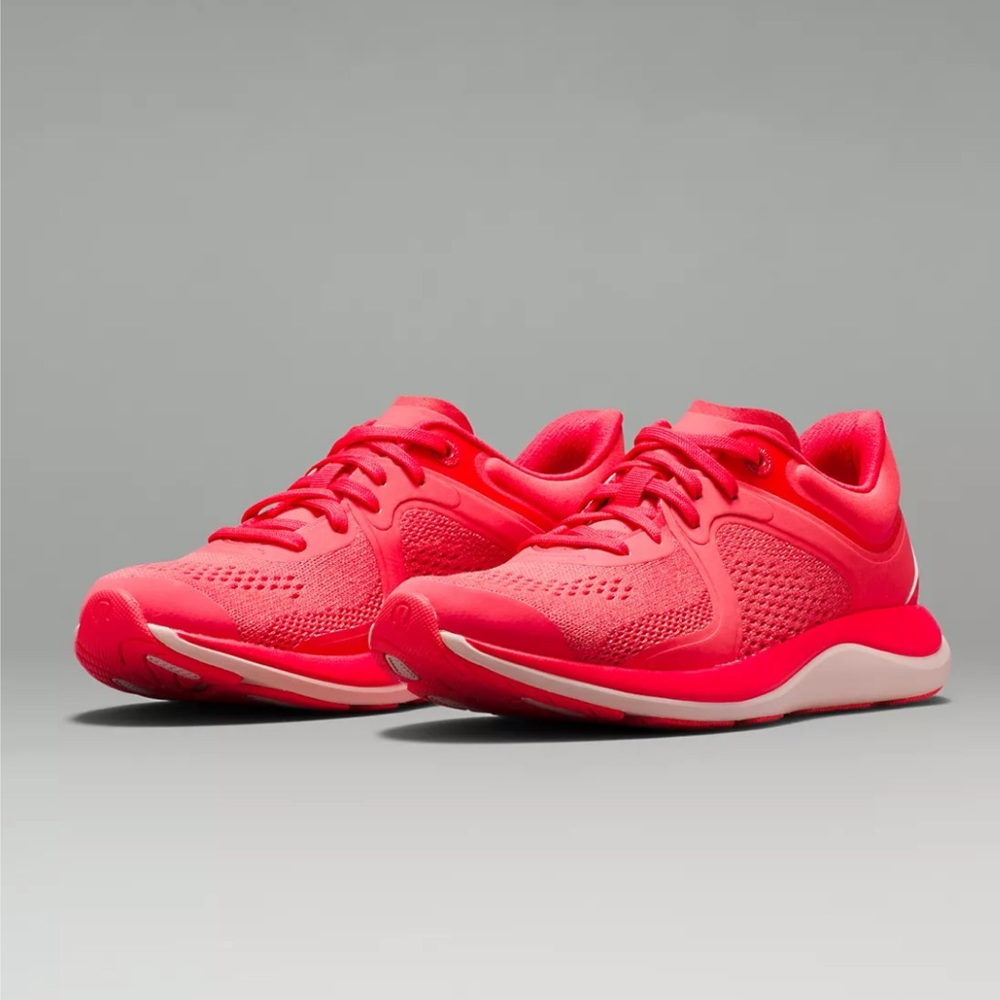 NWOT Lululemon Chargefeel Low Women's Workout Shoe